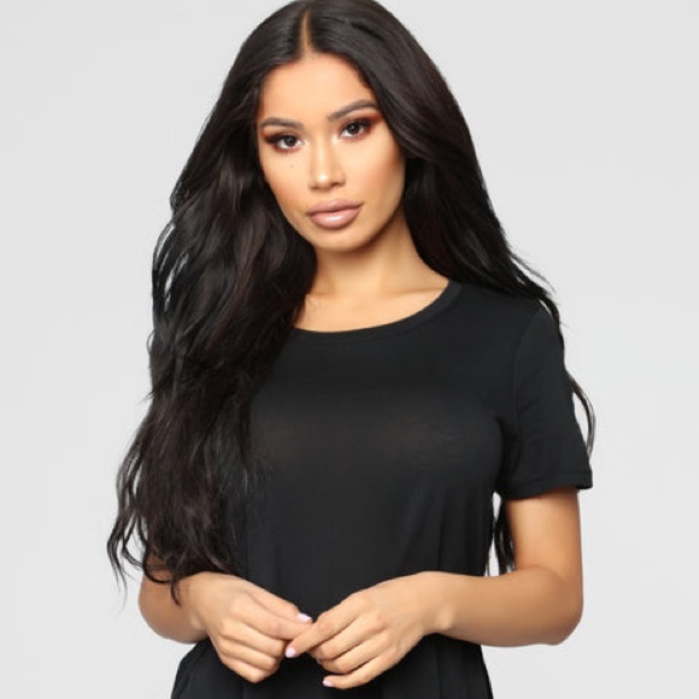 ~Black T-Shirt w/Rounded Hem & Side Slits-NWT~ - Picture 5 of 16